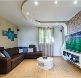 6 bedroom villa with pool in Milna, Brac Island sleeps 11